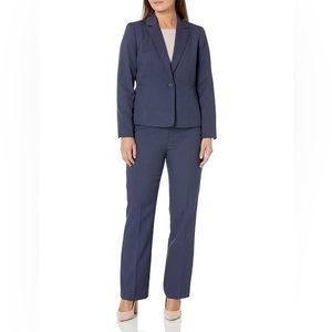 Le Suit navy suit blazer and pants size 14